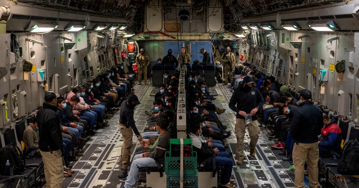 Venezuela reanuda vuelos de deportación desde EE. UU.: un giro entre tensiones y soberanía