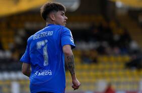 La sacó barata: el castigo a Maximiliano Guerrero tras la expulsión y los gestos obscenos a los hinchas de Coquimbo