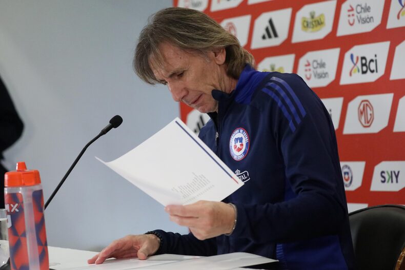 Ricardo Gareca called up four U players.
