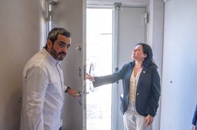 Alcalde de San Bernardo valora incorporación de carabinero de punto fijo en Cesfam Raúl Brañes