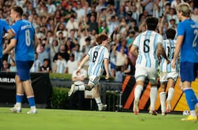 La magia de Messi lo arregla todo: Argentina golea a Islandia y llega encendida a su debut en el Mundial
