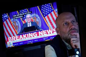 Fed recorta tasas y estima solo dos bajas en 2025