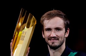 Medvedev y Auger-Aliassime confirman su favoritismo y se quedan con los torneos de Viena y Basilea