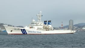 Tragedia en excursión escolar en Japón: fallecen al menos dos personas, incluida una menor, tras naufragio de embarcaciones