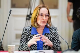 Directora del SEA anticipa que la meta del Comité de Ministros es revisar los 11 proyectos pendientes antes del fin del gobierno