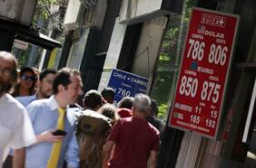 El dólar sube en todo el mundo y en Chile registra su mayor alza semanal desde principios de agosto ¿Llegará a $ 800?