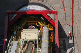 Piques, túneles y consultas: cómo avanza la construcción de las próximas líneas del Metro de Santiago