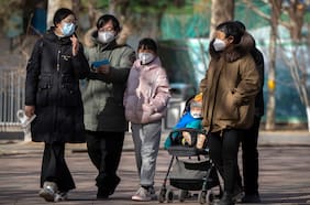 Impuestos a los preservativos y reducción de costos al cuidado infantil: el nuevo plan de China para impulsar la natalidad