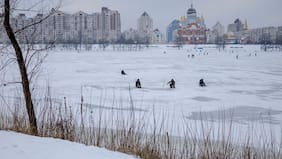 El invierno más cruel en Kiev: Sin electricidad ni agua y -19 °C, ucranianos buscan alivio de los ataques rusos y el frío
