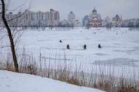 El invierno más cruel en Kiev: Sin electricidad ni agua y -19 °C, ucranianos buscan alivio de los ataques rusos y el frío