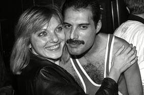 La eterna amistad de Freddie Mercury y Mary Austin: “Despierto o dormido, me sentaba todos los días junto a su cama”