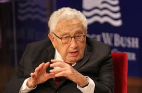 Henry Kissinger: los libros y documentales que retratan su legado