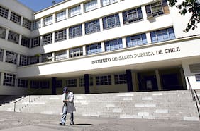 “No es una medida improvisada”: ISP responde a críticas tras cambio de criterio en cuarentena de insumos médicos