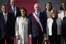 Las imágenes de la tradicional foto de gabinete de Kast previo al Te Deum Ecuménico