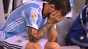 Lágrimas, respeto y una ‘bendición’: el día en que la Roja retiró por primera vez a Messi de la selección argentina