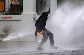 Cadem: 75% apoya que estudiantes que participan en hechos violentos pierdan acceso a la gratuidad universitaria