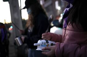 Caceroleo, bocinazos y parlantes: protestas por arresto domiciliario de Martín Pradenas y retiro de fondos de AFP se hicieron escuchar en varias ciudades