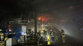 Incendio afecta a más de 50 locales en la Vega Central