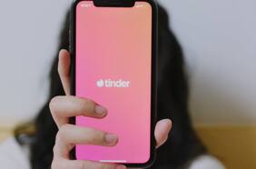 Tinder tendrá un nuevo servicio que busca generar un “match seguro”