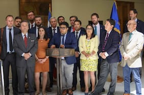 Republicanos y Chile Vamos acusan “chantaje político” del PS tras advertencia por candidatura de Bachelet a la ONU