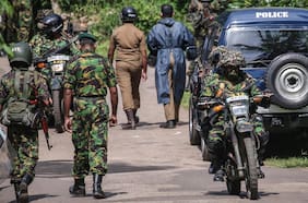 Policía de Sri Lanka impone el toque de queda en medio de graves disturbios en la cárcel de Mahara