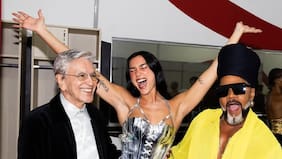 Dua Lipa canta y baila con Caetano Veloso y Carlinhos Brown en el escenario en su show en Brasil