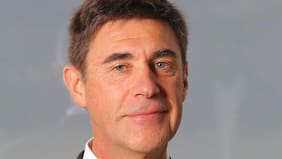 El primogénito de Horst Paulmann toma el mando de Cencosud: Manfred Paulmann asume la presidencia