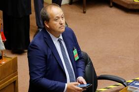 Líos de platas: fiscal nacional afirma que investigación busca determinar “cuál fue el interés de quienes constituyeron fundaciones” indagadas