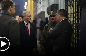 Kast encabeza operativo policial en Plaza de Armas y asegura que “la mano ha cambiado”