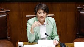 UDI endurece el tono por cirugía a la madre de ministra de Salud: va a Contraloría y pide citar a director del hospital