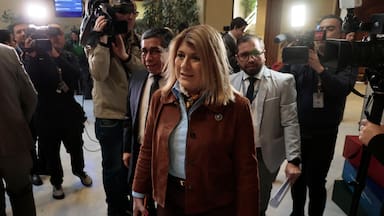 Doble portazo al feriado del 17 de septiembre: moción de diputada Parisi será declarada inadmisible