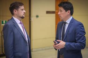 Diputados opositores emplazan al Minrel ante amenazas al comercio exterior de Chile