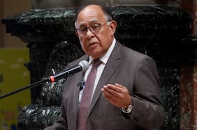 Simpertigue se defiende y entrega sus “aclaraciones” sobre puntos que le cuestionan en la llamada trama bielorrusa