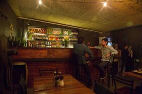 Rincón Magdalena, el bar con terraza escondida a pasos del Metro Los Leones