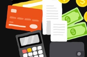 Estudio de educación financiera UC: personas de tercera edad y con menor escolaridad presentan mayores brechas en inclusión