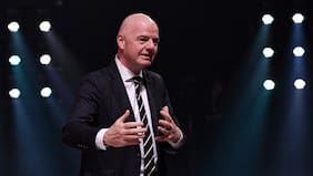 Gianni Infantino se queda sin amigos: la federación de Francia le resta el apoyo al presidente de la FIFA