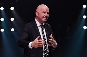 Gianni Infantino se queda sin amigos: la federación de Francia le resta el apoyo al presidente de la FIFA