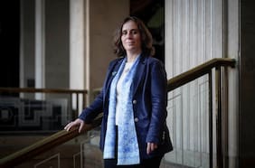 “No hay dos políticas exteriores”: Canciller Urrejola descarta diferencias con Segundo Piso tras gira presidencial