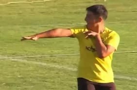 Hijo de Chupete Suazo le anota a Colo Colo y celebra imitando a goleador de la U