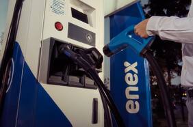 La operación que pondrá fin a la sequía de aperturas a Bolsa: Grupo Luksic contrata bancos de inversión para Enex