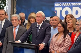 Líderes de Demócratas comprometen su apoyo a la candidatura de José Antonio Kast