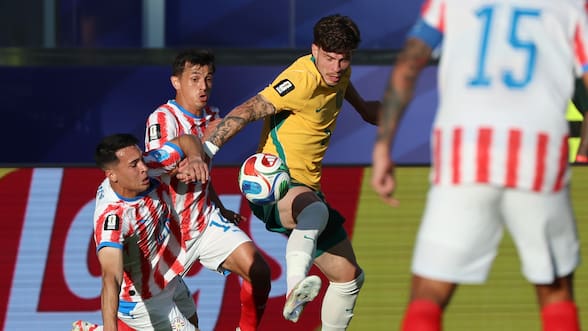 Deslavado empate a cero: el mezquino Paraguay debe esperar y Australia avanza en el Mundial como segundo