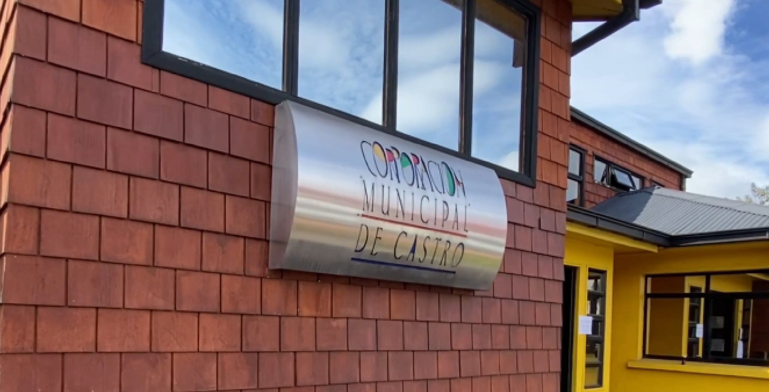 Contraloría detecta irregularidades por más de $1.847 millones en Corporación Municipal de Castro