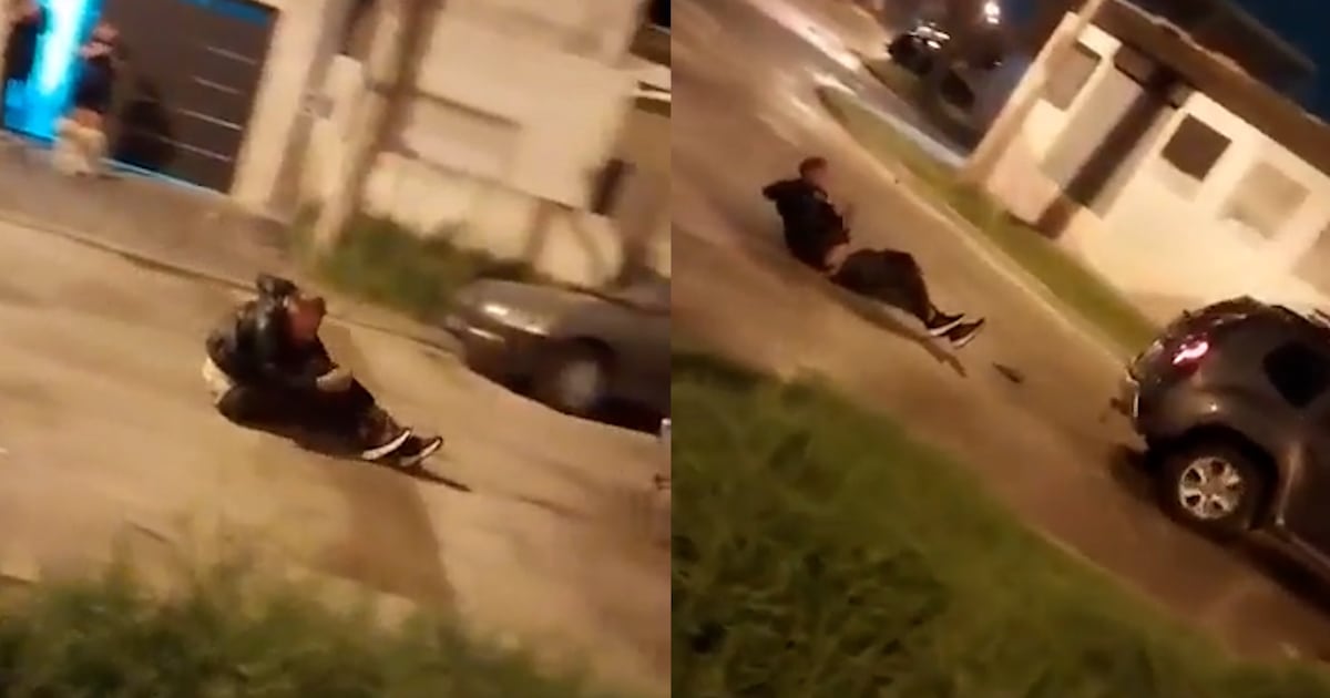 Hombre acusado de robar a una mujer fue atado a un auto y arrastrado por vecinos