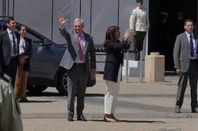 Así fue la llegada de José Antonio Kast a La Moneda para reunirse con el Presidente Gabriel Boric