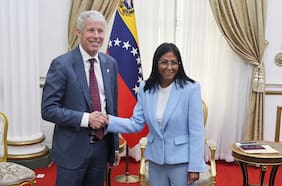Delcy Rodríguez recibe en Caracas al secretario de Energía de EE.UU. para revisar los nuevos acuerdos petrolíferos con Venezuela