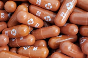 Las gestiones para traer a Chile el primer antiviral contra el Covid-19