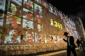 ¿Túneles o casas de residentes en Gaza?: El incierto paradero de los rehenes israelíes a un año de los ataques de Hamas