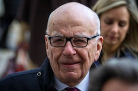 Tras siete décadas, Rupert Murdoch deja la presidencia de Fox y News Corp