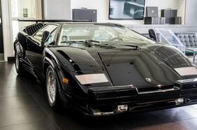 Este Lamborghini Countach con apenas 135 km andados busca un nuevo dueño que le dé más paseos